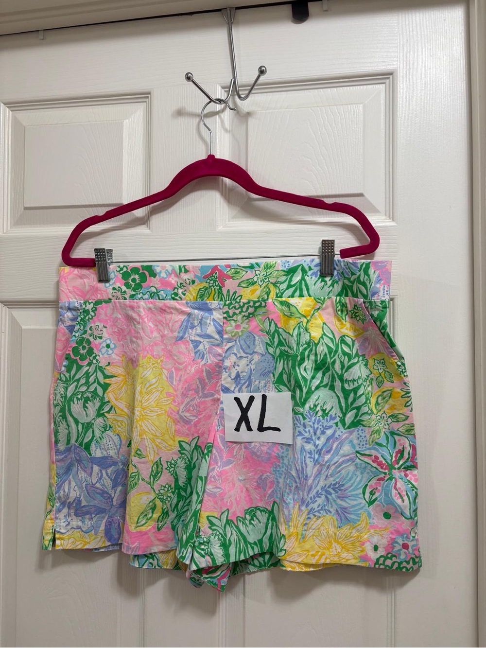 NEW Lilly Pulitzer Alista Stretch Shorts XL Multi Bright Delight Patch Floral